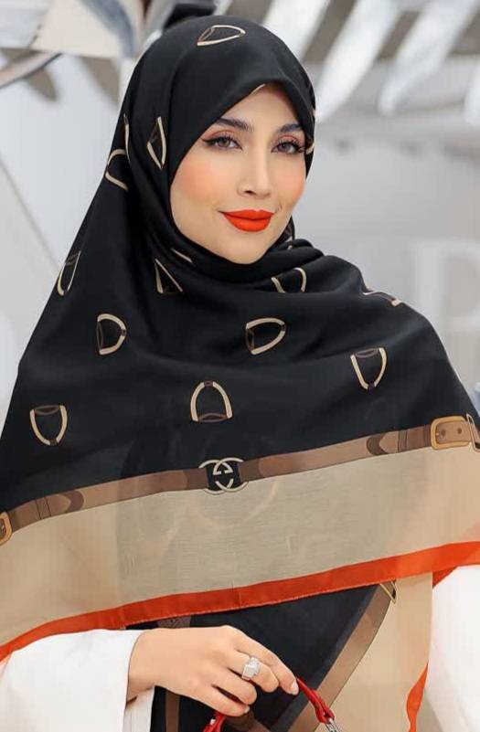 روسری زنانه طرح دار نخی و سبک